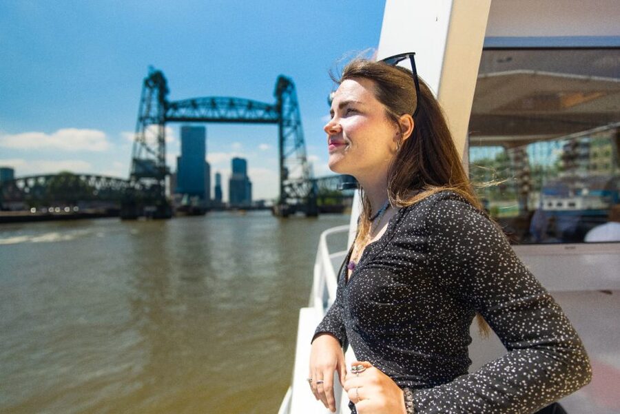 Rotterdam: Harbor Cruise with Live Guide - Who should book this Rotterdam harbor cruise?