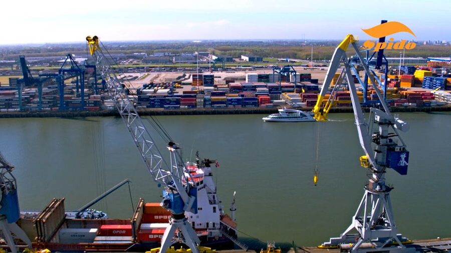Rotterdam: Harbor Sightseeing Cruise - Boat Comfort That Actually Helps on Cold Days