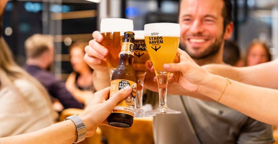 Rotterdam: Stadshaven Brewery Tour with Beer Tastings - Where some guests may feel shorted: film, viewing angles, and pacing