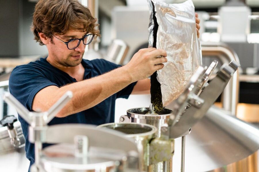 Rotterdam: Stadshaven Brewery Tour with Beer Tastings - The brewing process you’ll actually see (and what it means)