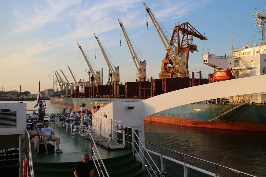 Rotterdam: Summer Evening Cruise with Live Entertainment - The 2.5-hour cruise rhythm, and how to time your evening