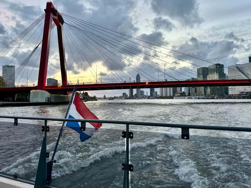 Rotterdam: WaterShuttle Ticket to Kinderdijk - Boarding Waterbus in Rotterdam: follow the blue flags, not vibes