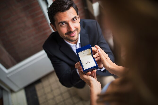 Royal Engagement Experience at Royal Coster Diamonds in Amsterdam - Champagne, expert time, and the questions you should bring