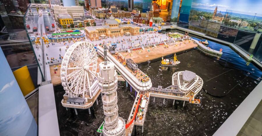 Scheveningen: LEGOLAND® Discovery Centre Entry Ticket - Where to recharge: café snacks and staying fueled