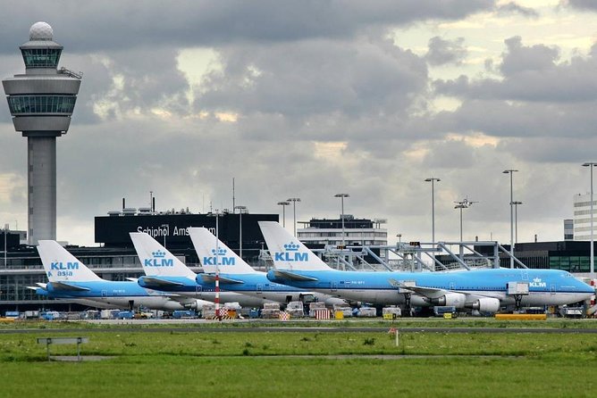 Schiphol Airport & Amsterdam to Rotterdam Private Transfer - Communication and service quality you can feel in the details