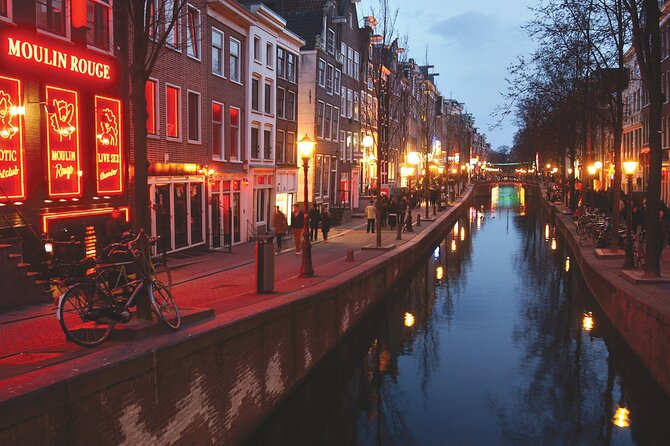 Self-Guided Audio Tour of The Red Light District - Dam Square energy, Madame Tussauds on your route