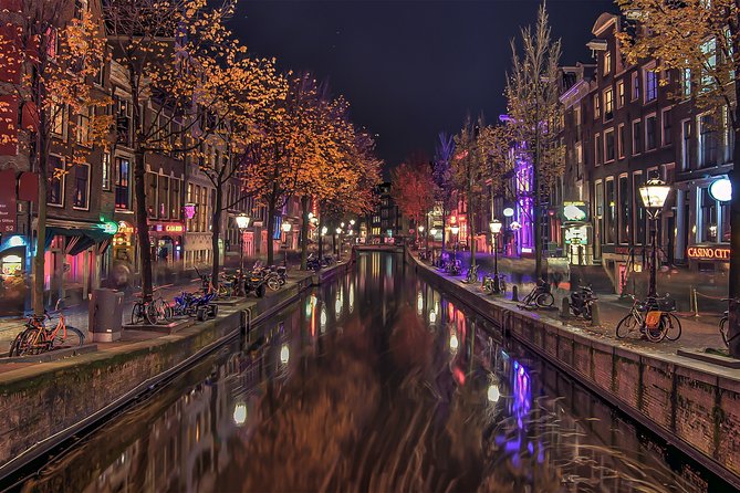 Self-Guided Audio Tour of The Red Light District - MX3D bridge: the fully functional stainless steel moment