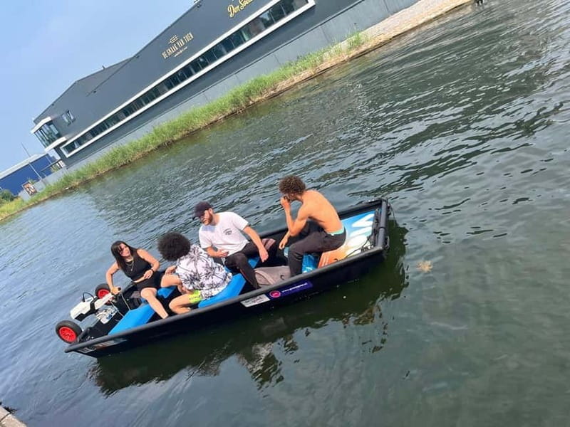 Self-Guided Electric Boat Rental - Dogs on the boat: a great option with one extra cost