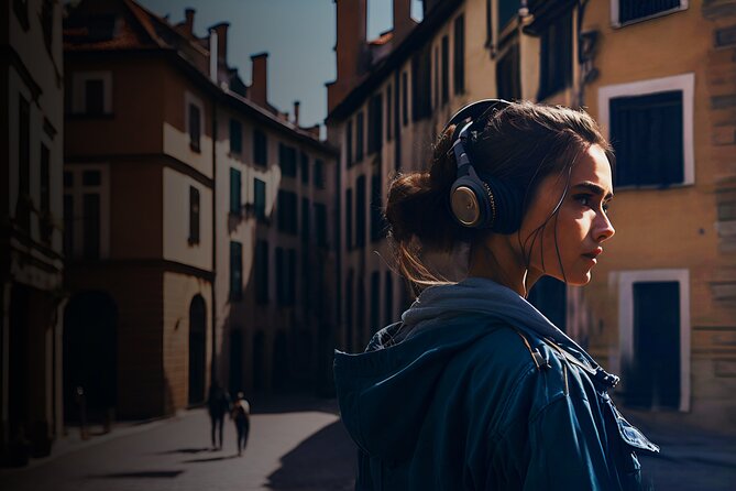 Self Guided Tours Amsterdam With 100 Captivating Audio Stories - De Wallen: Red-Lit Windows, History, and What to Expect From the Audio Tone