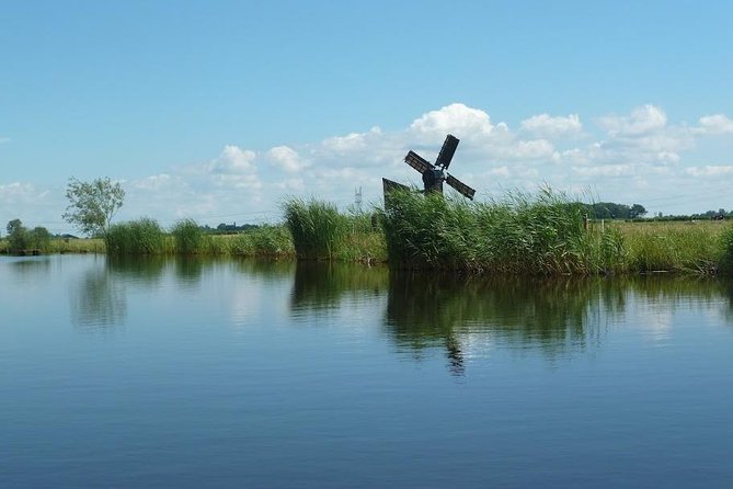Small-Group Guided Sunset Canoe Tour in Waterland with Dinner - Meeting Majel in a village home, then stepping into Dutch water country