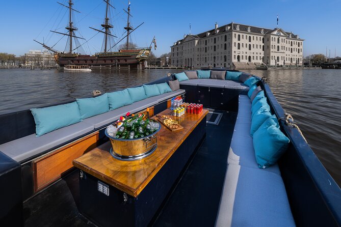 Small-Group Luxury Canal Cruise with Local Skipper - Getting on the boat at Singel 250 without fuss