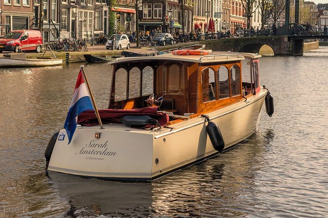 Small-Group Luxury Canal Cruise with Local Skipper - Captain Victor and the small-group feel you actually notice