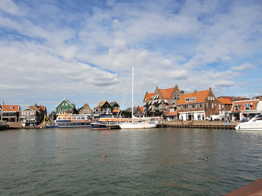 Small Group Zaanse Schans & Volendam Tour w/ Hotel Pick up - Shopping in Zaanse Schans, without losing the point of the day