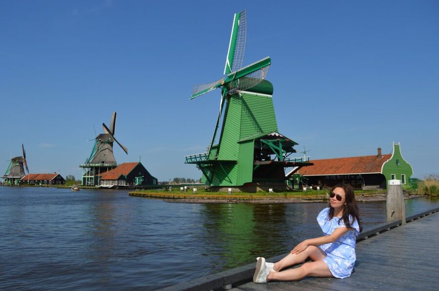 Small Group Zaanse Schans & Volendam Tour w/ Hotel Pick up - Price and schedule value: is $140 a fair deal?