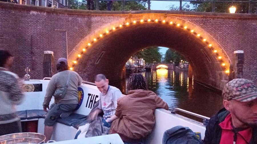 Smoke & Boat Amsterdam - The Official 420 Canal Cruise - The crew vibe: Captain Dennis, Ken, and a friendly tone