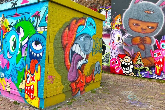 Street Art Walking Tour, private local Dutch guide - Grachtengordel-West canal ring, where street art meets UNESCO canals