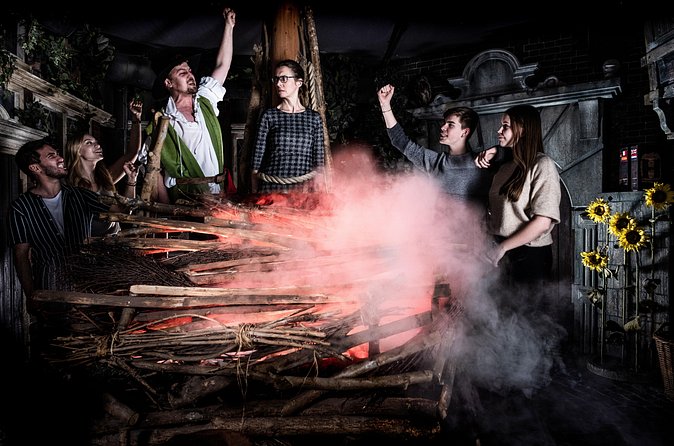 The Amsterdam Dungeon Entrance Ticket - Stop 1: The Amsterdam Dungeon Walkthrough Experience