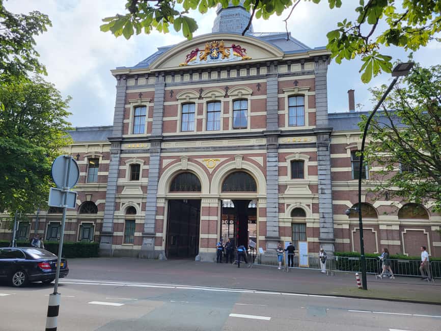 The Hague: Canal Cruise with Live Guide Winter edition - A 75-minute canal cruise that feels local, not rushed