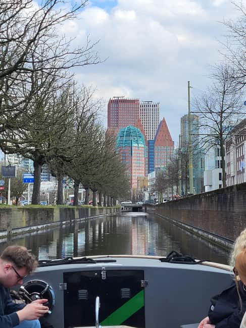 The Hague: Canal Cruise with Live Guide Winter edition - Should you book the Winter edition canal cruise in The Hague?