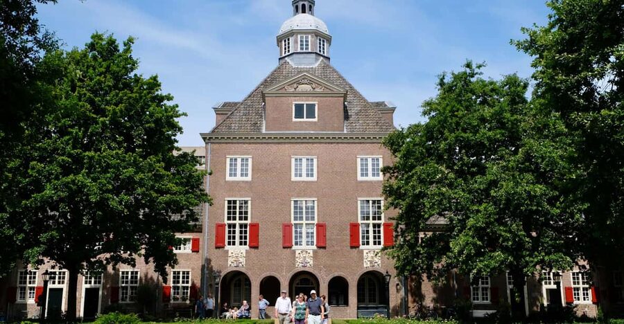 The Hague: Courtyard Walking Tour - Courtyards hide in plain sight, and that changes how you see The Hague
