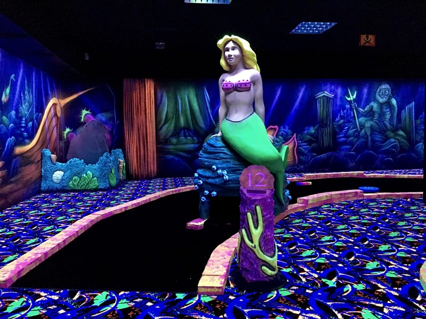 The Hague: Glowgolf Glow in the Dark Indoor Minigolf - Practical tips so your game feels smooth