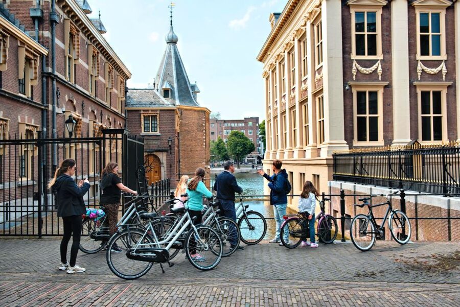 The Hague: Highlights Bike Tour - Price and value: $35 for 2.5 hours is about what’s included