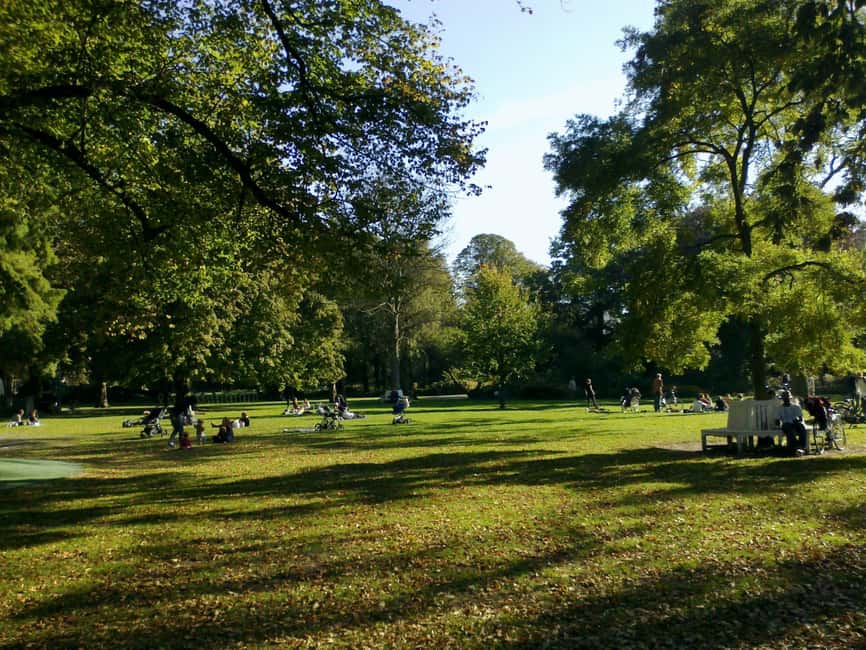 The Hague: Mystery Figures Walking Tour - Key things to know before you go