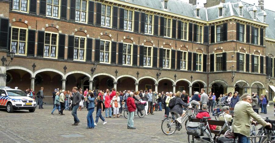The Hague: Old City Private Walking Tour - The Hague’s royal power, on foot and in plain language