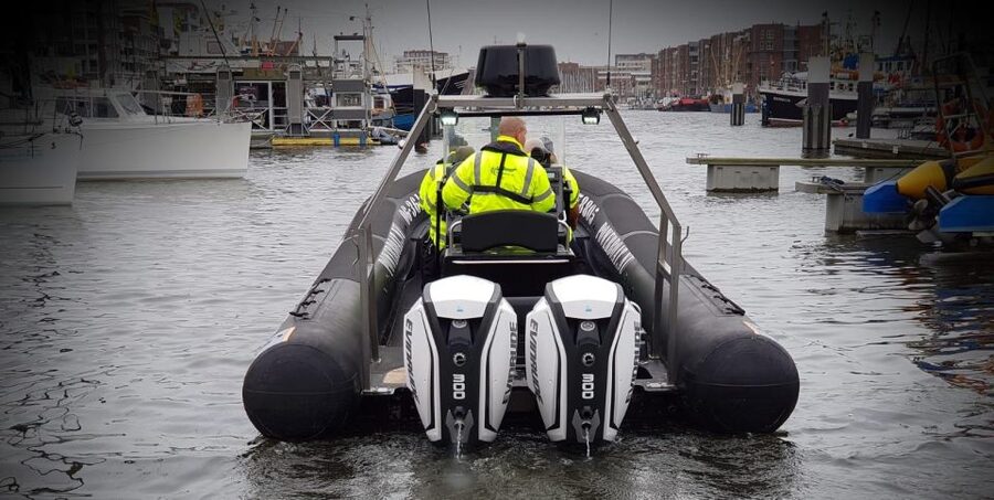 The Hague: Powerboat Tour Scheveningen - Meet Bubbles at Powerboat-Scheveningen