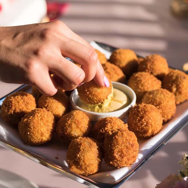 Top 10 Tastings of Amsterdam: Guided Walking Food Tour - Who This Tour Fits Best