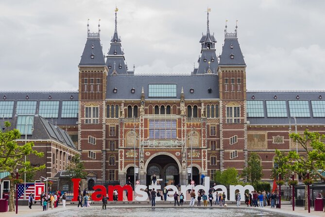 Van Gogh Museum and Rijksmuseum Amsterdam Private Half-Day Tour - Private guide perks: Laura and Rob show why this is worth it