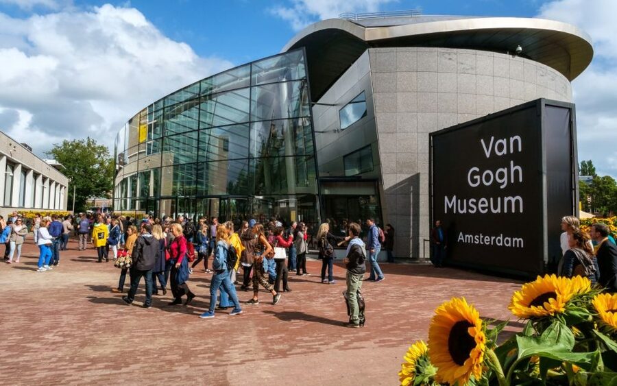 Van Gogh & Rijksmuseum Masterpieces Guided Tour 8 guests 5h - Van Gogh Museum (2.5 hours): from famous canvases to Tree Roots and Trunks