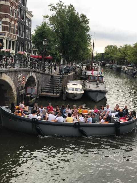 Visit Amsterdam by Boat with a French Guide (french) - The Amstel and the Red Light District viewpoints