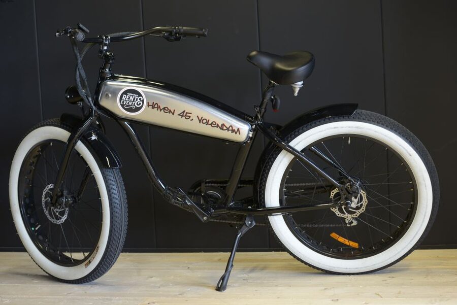 Volendam: E-Fatbike Rental - Volendam on an E-fatbike: why this ride feels different