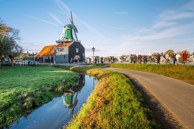 Windmill Tour from Amsterdam, Including Volendam & Marken - Who Should Book This Windmill, Volendam, and Marken Day Trip