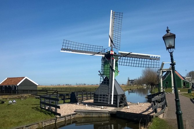Zaanse Schans 3-Hour Private Tour from central Amsterdam, Airport or Port - Stop 4: Molen De Kat, the working paint mill and the climb