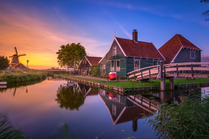 Zaanse Schans and Cheese Tasting Guided Tour from Amsterdam - The Kooijman Clogs Workshop: Watching Wooden-Shoe Making Up Close