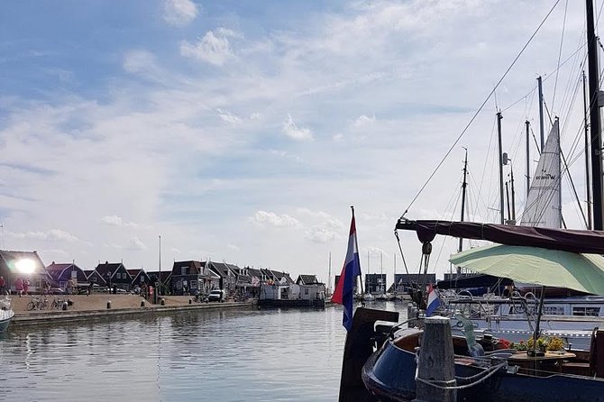 Zaanse Schans and Volendam Private Tour – Clogs, Cheese and More - Volendam: a fishing village mood, plus time for fresh food and waterfront walks