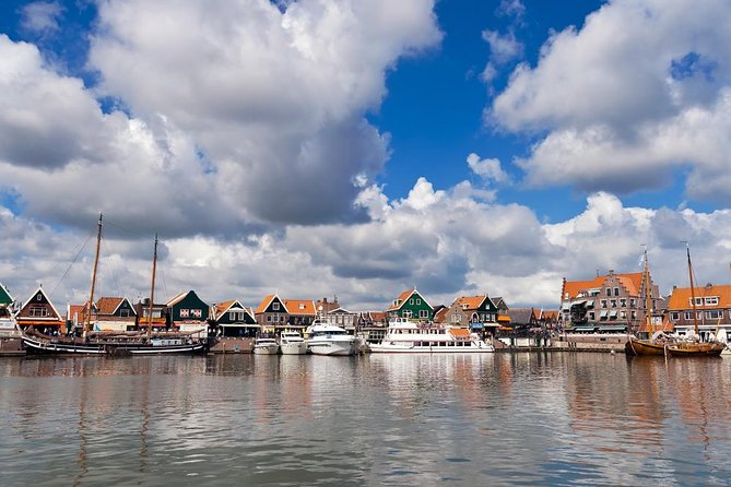 Zaanse Schans, Edam, Volendam and Marken Tour - The guide makes the difference: what to look for during narration