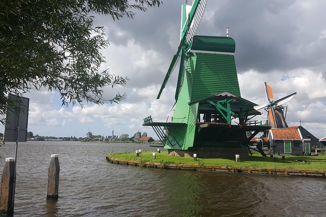 Zaanse Schans, Volendam & Edam: Private tour (Max 3 per) - Zaanse Schans Windmills Inside, Plus Clogs You Can See Made