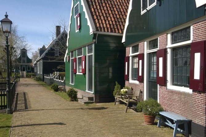Zaanse Schans Windmills Private Tour from Amsterdam Airport - Who Should Book This Windmill and Cheese Tour From Schiphol